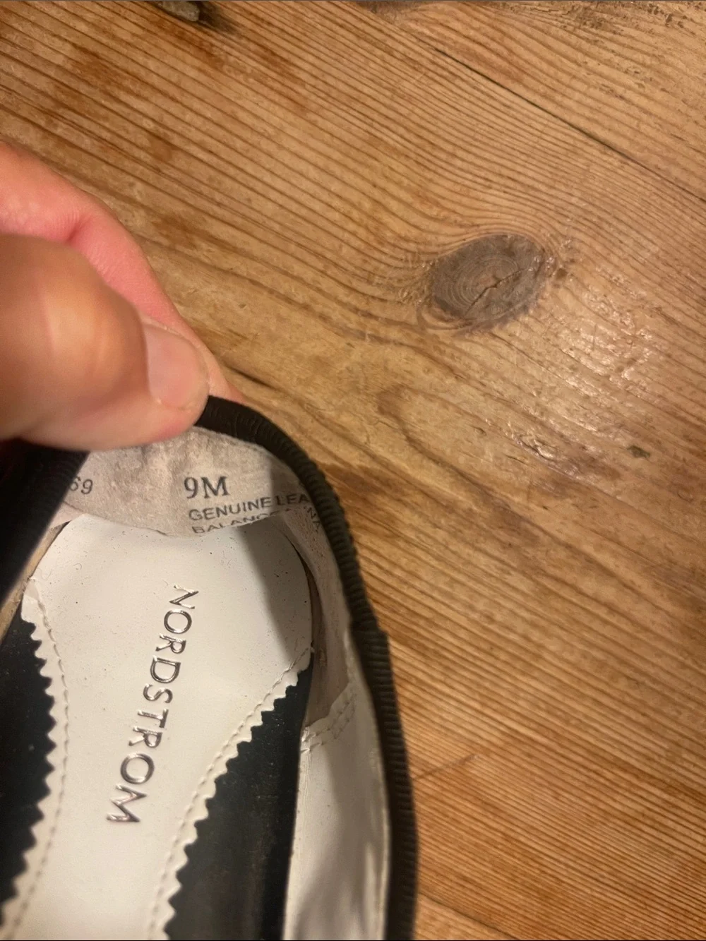 Nordstrom Girls Size 9M Kids Black Patent Mary Jane Flats with Bow NEVER WORN